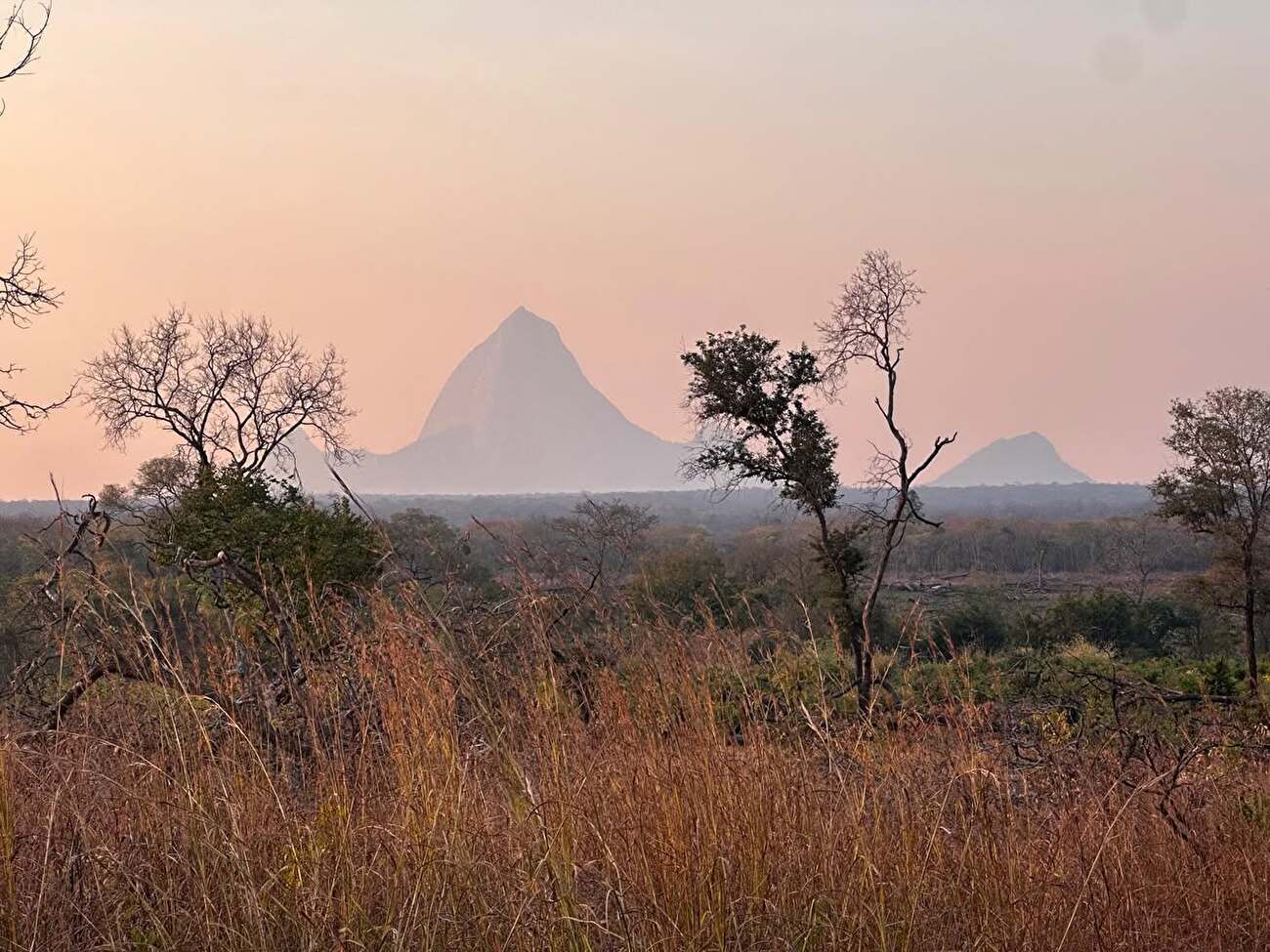 Plus de Pozambique Mount Panda - Part (Mount Panda) au Mozambique Plus de Pozambique Mount Panda - Part (Mount Panda) au Mozambique