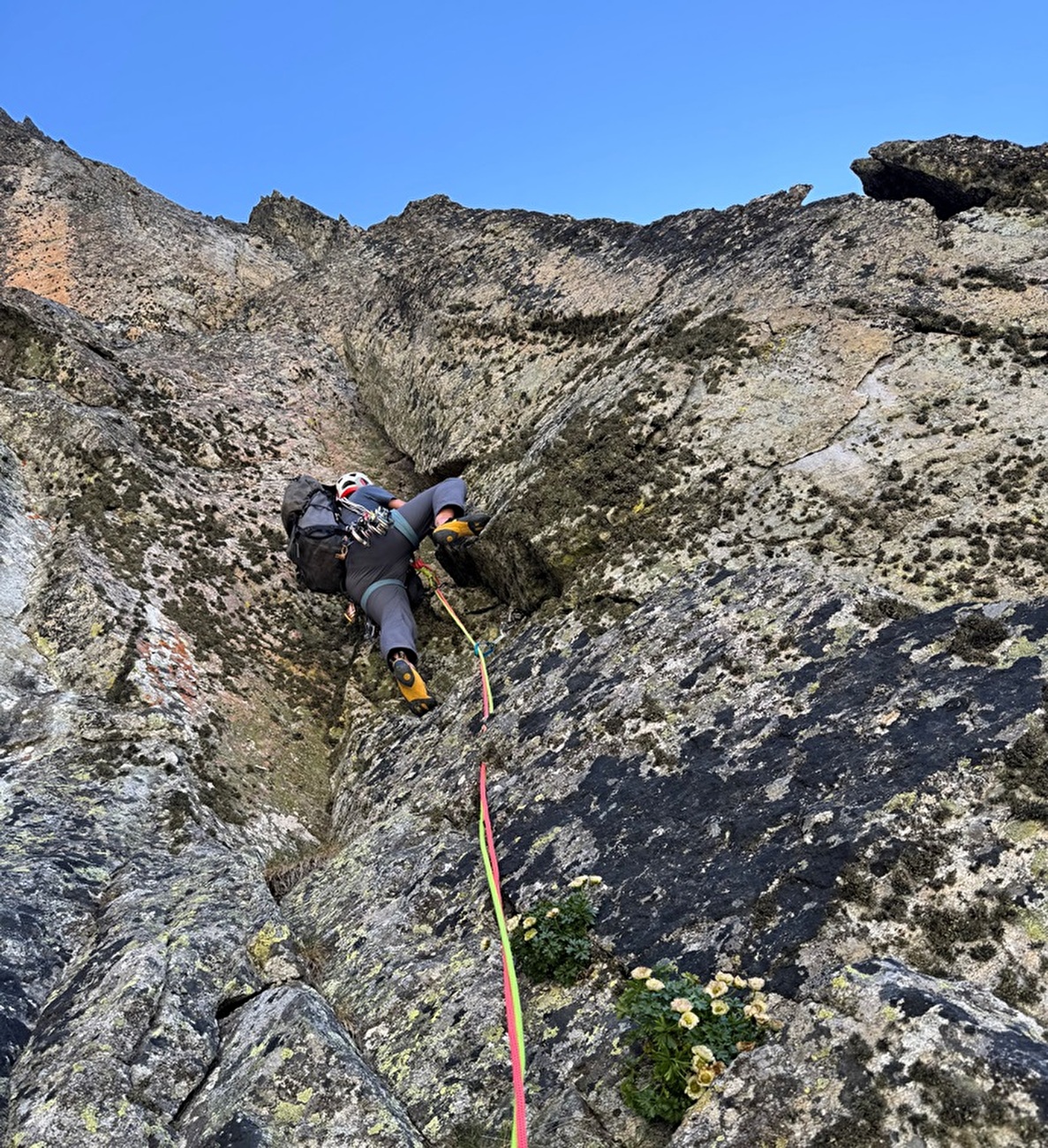 Igor Koller, Martin Krasňanský - Martin Krasňanský sur le terrain 3 de la route de bonbons sur le bouclier de Lomnický dans les hauts tatras de Slovaquie, il le 13 août 2025