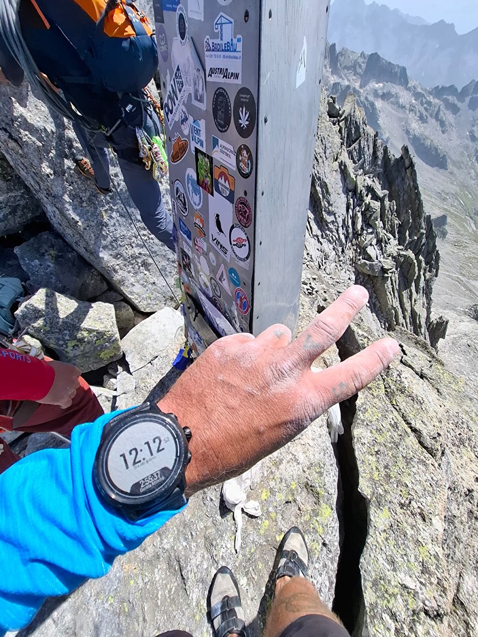 Saro I Costa Pizzo Badile Skyclimb - Saro Costa le 13 août 2025 au sommet de Pizzo Badile