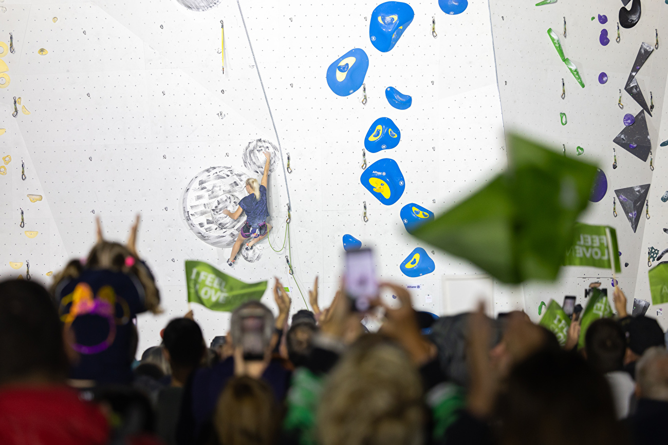 Janja Garnbret - Janja Garnbret au défi de charité d'escalade de 24 heures