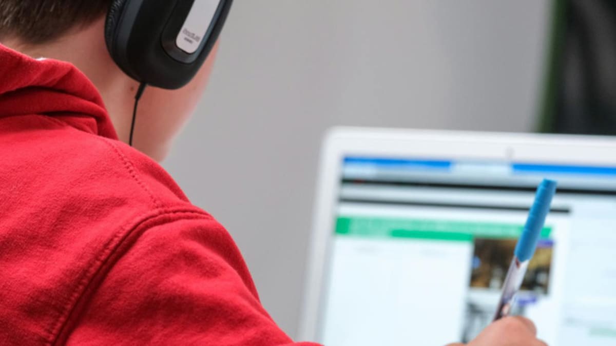 Les écrans sont bien responsables de la baisse du niveau scolaire