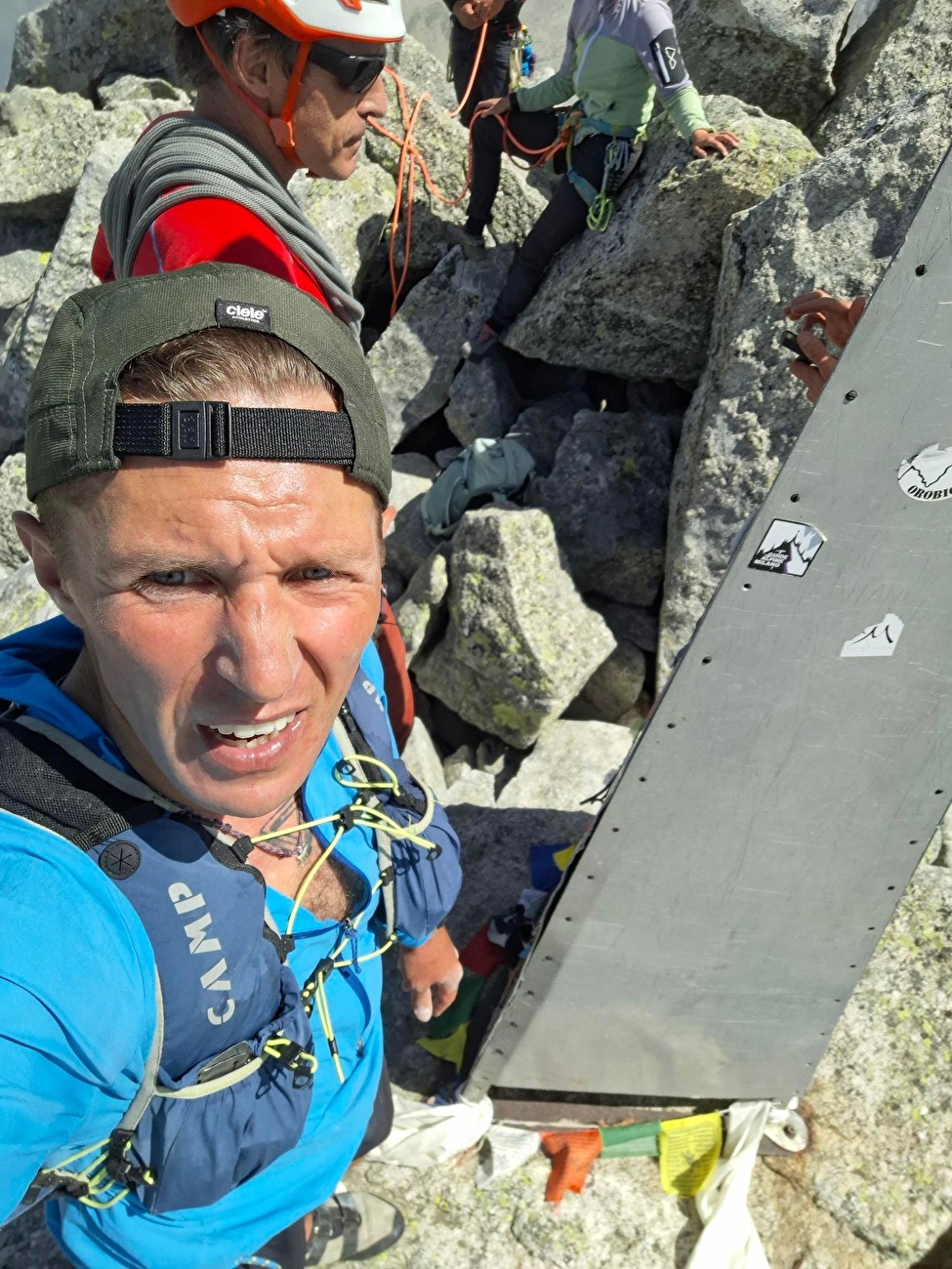 Saro Costa détient FKT de Val Bregaglia à Val Masino via Piz Badile North Ridge