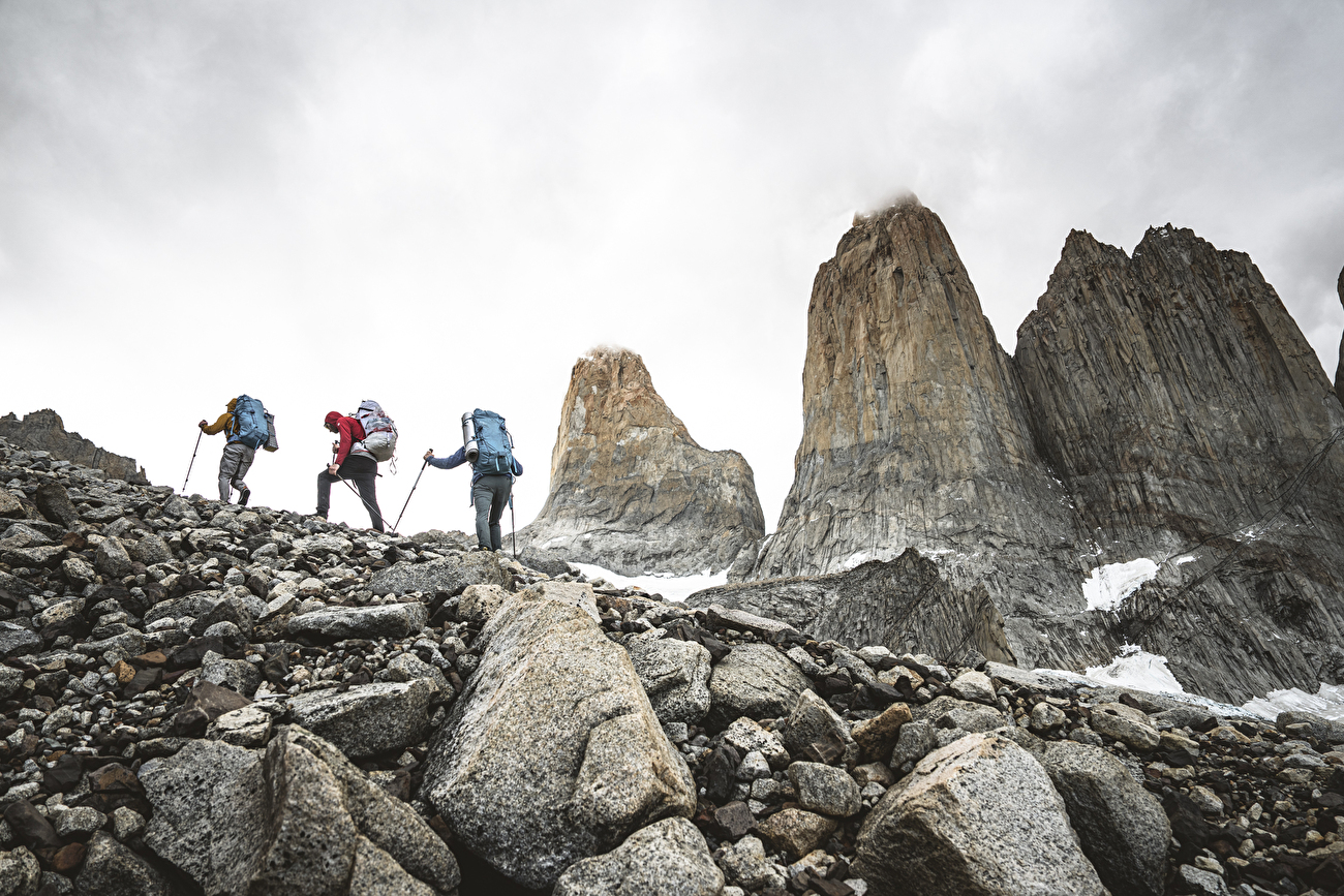 Reel Rock Riders on the Storm - Siebe Vanhee, Drew Smith, Nico Favresse & Sean Villanueva O'Driscoll sur «Riders on the Storm», Torres del Paine, Patagonia