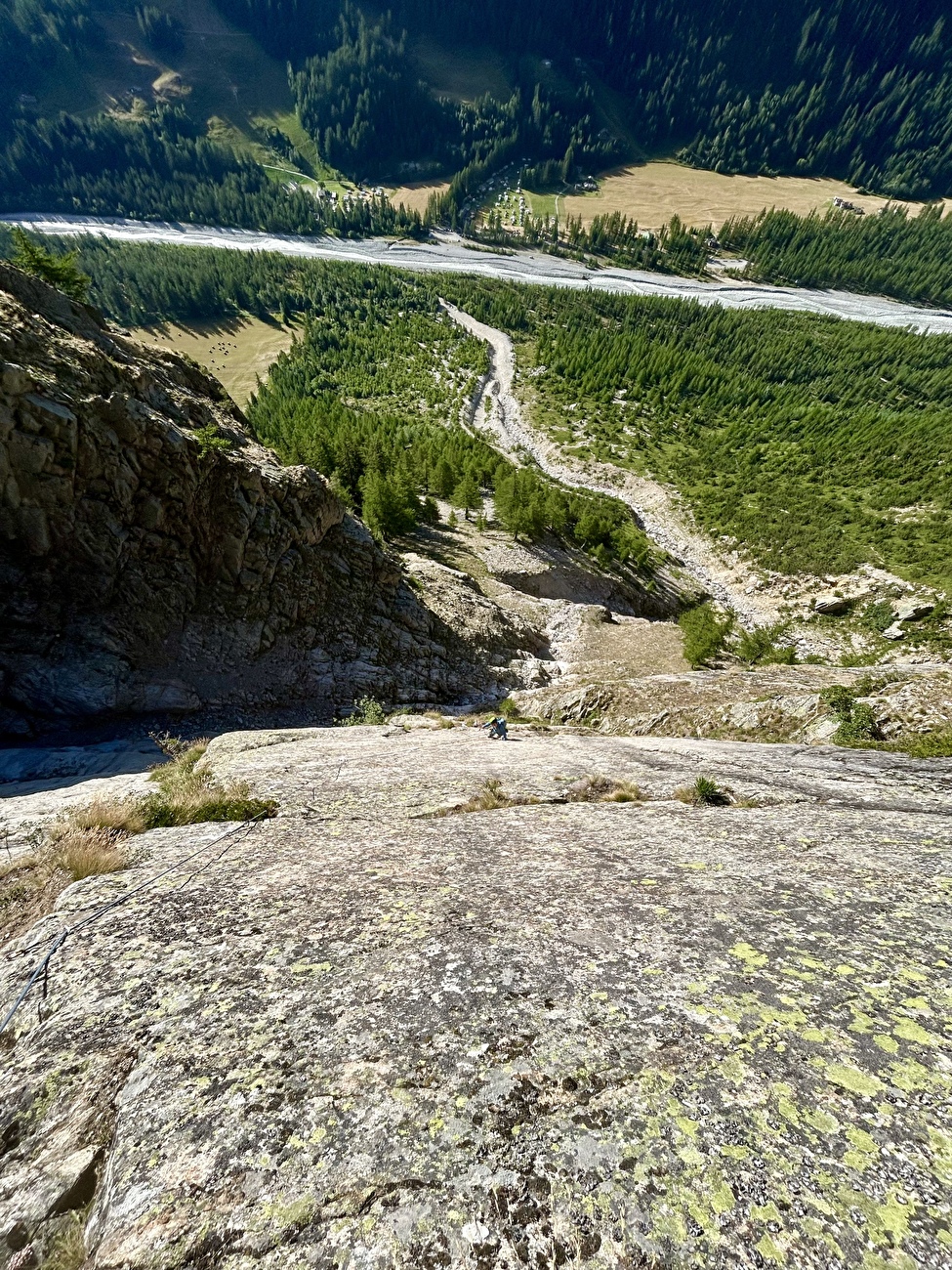 Mont Noir de Pouterey, Mont Bluni, Nicciolò Marra, Gianluco Marra - La première biance par la plus wunly, Gianluuca Marra été 2025) Mont Noir de Pouterey, Mont Bluni, Nicciolò Marra, Gianluco Marra - La première biance par la plus wunly, Gianluuca Marra été 2025)