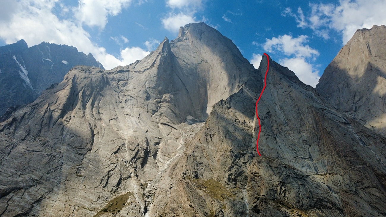 Ak-Su Valley, Pamir Alay, Kirgyzstan, Leon Dobrzański, Piotr Kowalczyk, Paweł Zieliński-la première ascension de `` Phillar of Experience '' sur Pik 4300 dans la vallée d'Ak-Su, Pamir Alay, Kyrgyzstan (Leon Dobza. Zieliński 20-21/08/2025) Ak-Su Valley, Pamir Alay, Kirgyzstan, Leon Dobrzański, Piotr Kowalczyk, Paweł Zieliński-la première ascension de `` Phillar of Experience '' sur Pik 4300 dans la vallée d'Ak-Su, Pamir Alay, Kyrgyzstan (Leon Dobza. Zieliński 20-21/08/2025)