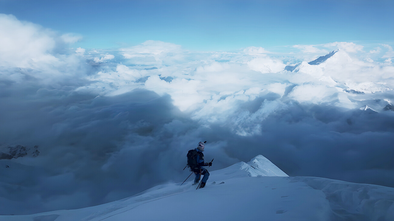 Andrzej Bargiel Everest - Andrzej Bargies faisant la première descente de ski complète de l'Everest sans oxygène en bouteille, septembre 2025 Andrzej Bargiel Everest - Andrzej Bargies faisant la première descente de ski complète de l'Everest sans oxygène en bouteille, septembre 2025