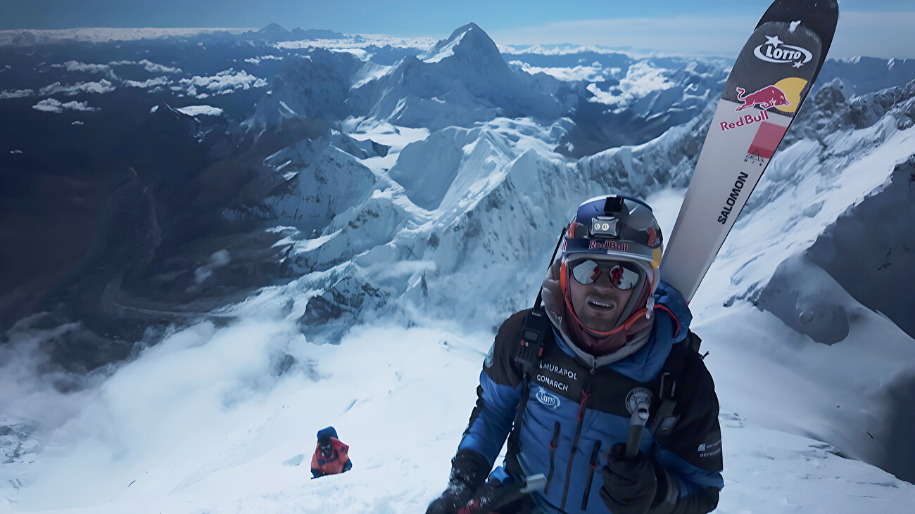 Andrzej Bargiel Everest - Andrzej Bargies faisant la première descente de ski complète de l'Everest sans oxygène en bouteille, septembre 2025 Andrzej Bargiel Everest - Andrzej Bargies faisant la première descente de ski complète de l'Everest sans oxygène en bouteille, septembre 2025