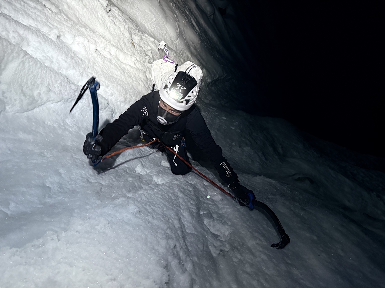 Anidesh Chuli Népal, Nicolas Jean, Benjamin Védrines - Nicolas Jean faisant la première ascension d'Anidesh Chuli (6808m) au Népal, septembre 2025 Anidesh Chuli Népal, Nicolas Jean, Benjamin Védrines - Nicolas Jean faisant la première ascension d'Anidesh Chuli (6808m) au Népal, septembre 2025