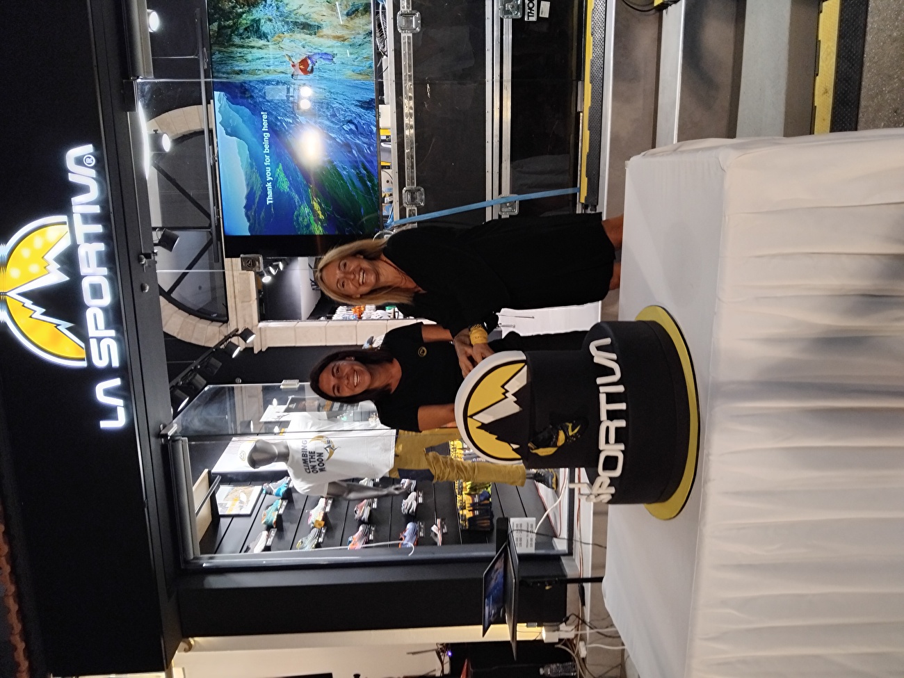 La Sportiva Kalymnos - L'inauguration de la boutique La Sportiva à Kalymnos le 27/09/2025 La Sportiva Kalymnos - L'inauguration de la boutique La Sportiva à Kalymnos le 27/09/2025