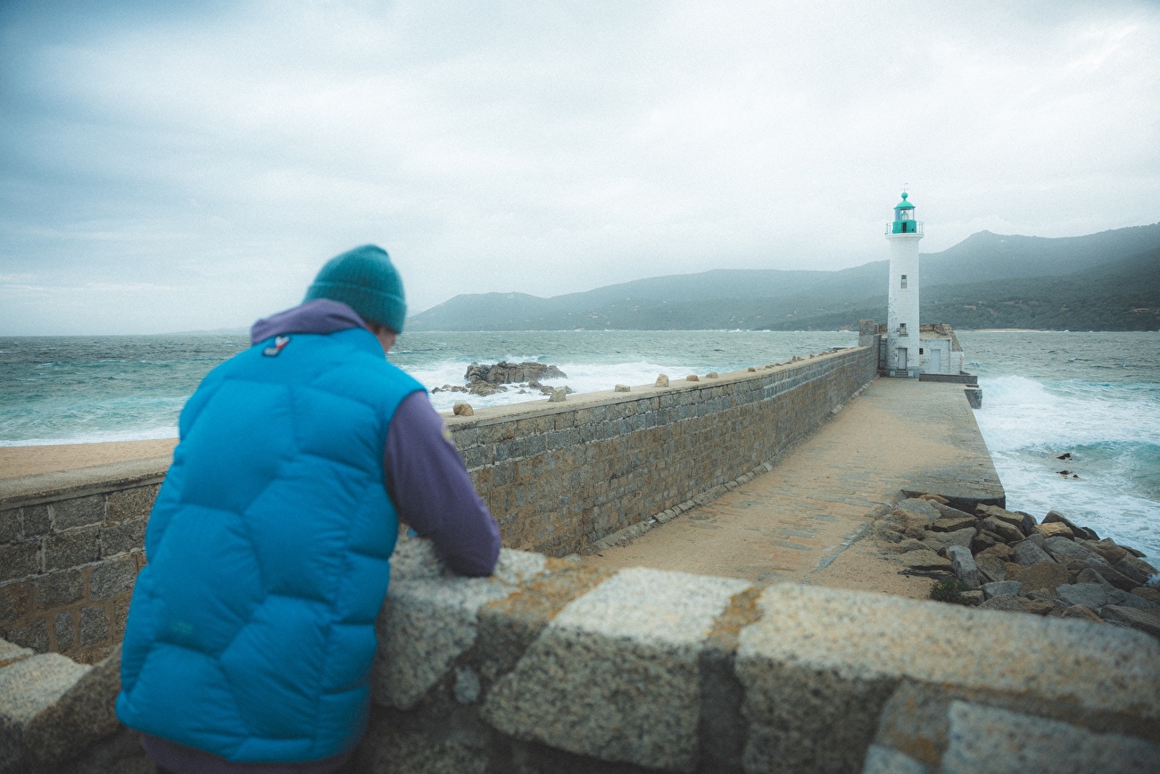 Corse Bavella, Punta Lunarda, Arthur Delicque, Hugo Parmentier, Symon Welfringer - La première ascension de 'Résurrection' sur Punta Lunarda dans le massif de Bavella en Corse (Hugo Parmentier, Symon Welfringer automne 2025) Corse Bavella, Punta Lunarda, Arthur Delicque, Hugo Parmentier, Symon Welfringer - La première ascension de 'Résurrection' sur Punta Lunarda dans le massif de Bavella en Corse (Hugo Parmentier, Symon Welfringer automne 2025)