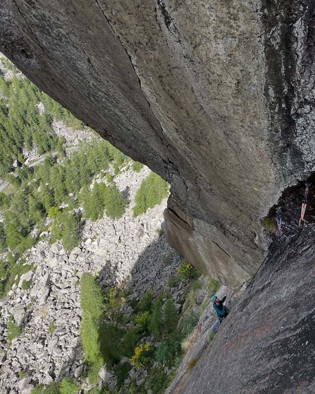 Il merlo libero, Valle Orco, Marcello Bombardi, Davide Gyppaz - La première ascension libre de 'Il merlo libero' sur Parete degli Archi Neri dans la Valle dell'Orco, Italie (Marcello Bombardi, Davide Gyppaz 14/09/2025 Il merlo libero, Valle Orco, Marcello Bombardi, Davide Gyppaz - La première ascension libre de 'Il merlo libero' sur Parete degli Archi Neri dans la Valle dell'Orco, Italie (Marcello Bombardi, Davide Gyppaz 14/09/2025
