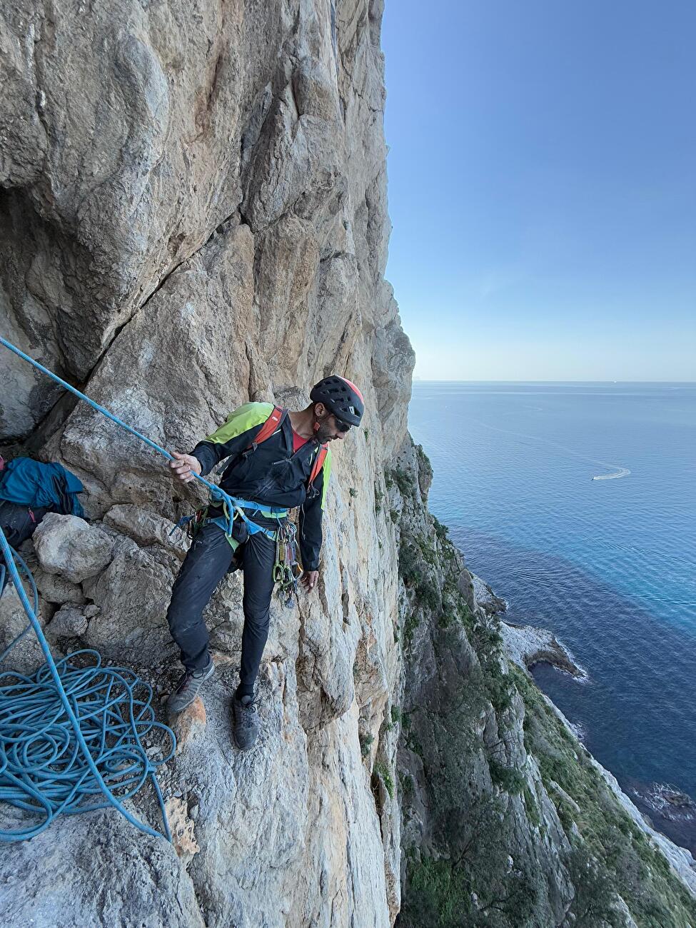 Pizzo della Sella, Monte Gallo, Apennins siciliens, Massimo Flaccavento, Claudio Trovato - La première ascension des « Pêcheurs de rêves », Pizzo della Sella, Monte Gallo, Apennins siciliens (Massimo Flaccavento, Claudio Trovato, 14-15/11/2025) Pizzo della Sella, Monte Gallo, Apennins siciliens, Massimo Flaccavento, Claudio Trovato - La première ascension des « Pêcheurs de rêves », Pizzo della Sella, Monte Gallo, Apennins siciliens (Massimo Flaccavento, Claudio Trovato, 14-15/11/2025)