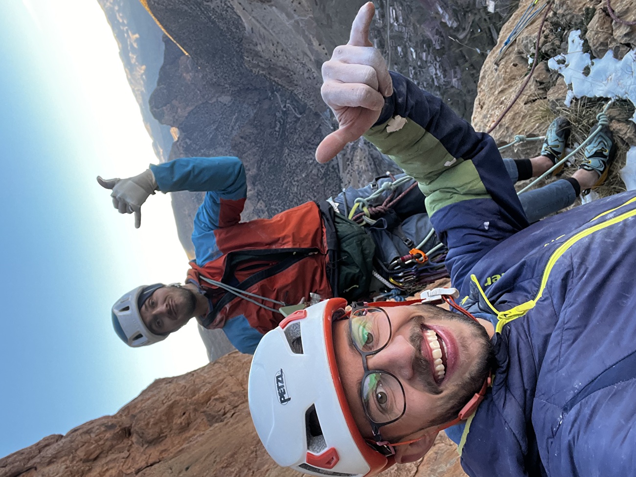 Jebel Oujdad, Taghia, Maroc, Lukas Buchberger, Florian Frank - La première ascension des 'Hawaii Girls' (7c+, 180m) sur la face NE du Jebel Oujdad à Taghia, Maroc (Lukas Buchberger, Florian Frank 12/2025) Jebel Oujdad, Taghia, Maroc, Lukas Buchberger, Florian Frank - La première ascension des 'Hawaii Girls' (7c+, 180m) sur la face NE du Jebel Oujdad à Taghia, Maroc (Lukas Buchberger, Florian Frank 12/2025)