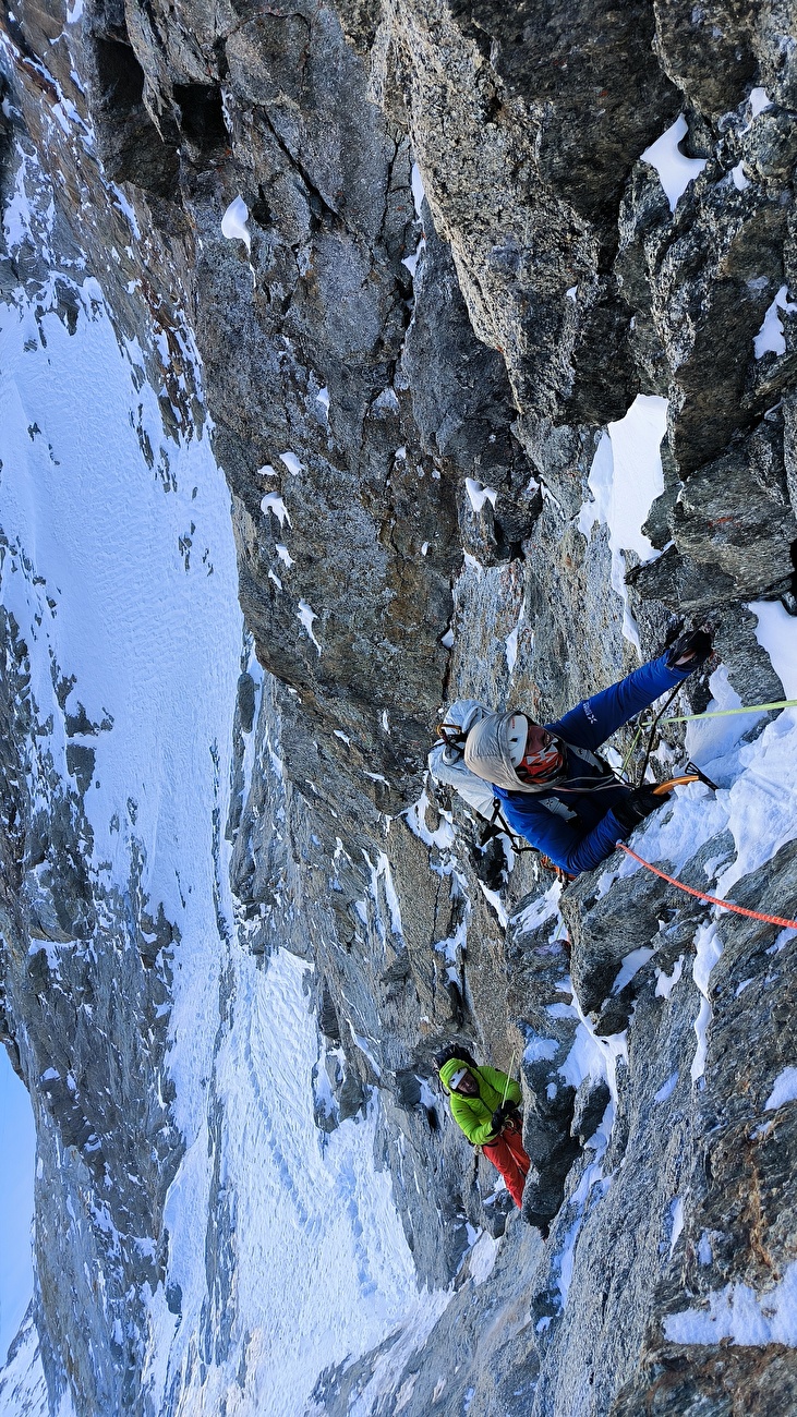 Dent Blanche, Olivier Kolly, Filippo Sala, Silvan Schüpbach - The first ascent of 'Le clin d’œil' on Dent Blanche (4357m), Switzerland (Olivier Kolly, Filippo Sala, Silvan Schüpbach 28-29/12/2025) Dent Blanche, Olivier Kolly, Filippo Sala, Silvan Schüpbach - The first ascent of 'Le clin d’œil' on Dent Blanche (4357m), Switzerland (Olivier Kolly, Filippo Sala, Silvan Schüpbach 28-29/12/2025)