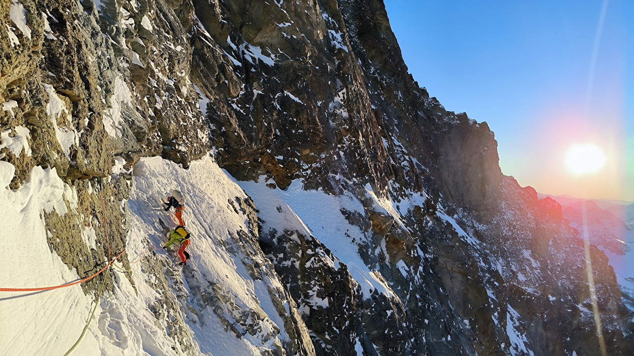 Dent Blanche, Olivier Kolly, Filippo Sala, Silvan Schüpbach - The first ascent of 'Le clin d’œil' on Dent Blanche (4357m), Switzerland (Olivier Kolly, Filippo Sala, Silvan Schüpbach 28-29/12/2025) Dent Blanche, Olivier Kolly, Filippo Sala, Silvan Schüpbach - The first ascent of 'Le clin d’œil' on Dent Blanche (4357m), Switzerland (Olivier Kolly, Filippo Sala, Silvan Schüpbach 28-29/12/2025)
