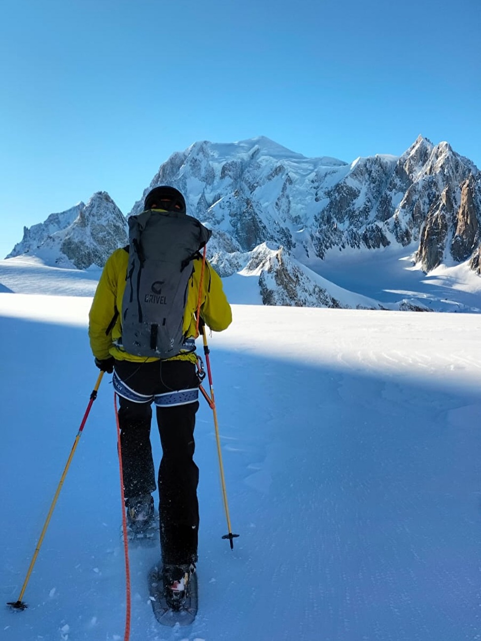 Rognon Vaudano, Mont Blanc, Niccolò Bruni, Federica Furia - La première ascension du 'Veloce Veloce 2.0' à Rognon Vaudano, Mont Blanc (Niccolò Bruni, Federica Furia, 26/12/2025) Rognon Vaudano, Mont Blanc, Niccolò Bruni, Federica Furia - La première ascension du 'Veloce Veloce 2.0' à Rognon Vaudano, Mont Blanc (Niccolò Bruni, Federica Furia, 26/12/2025)