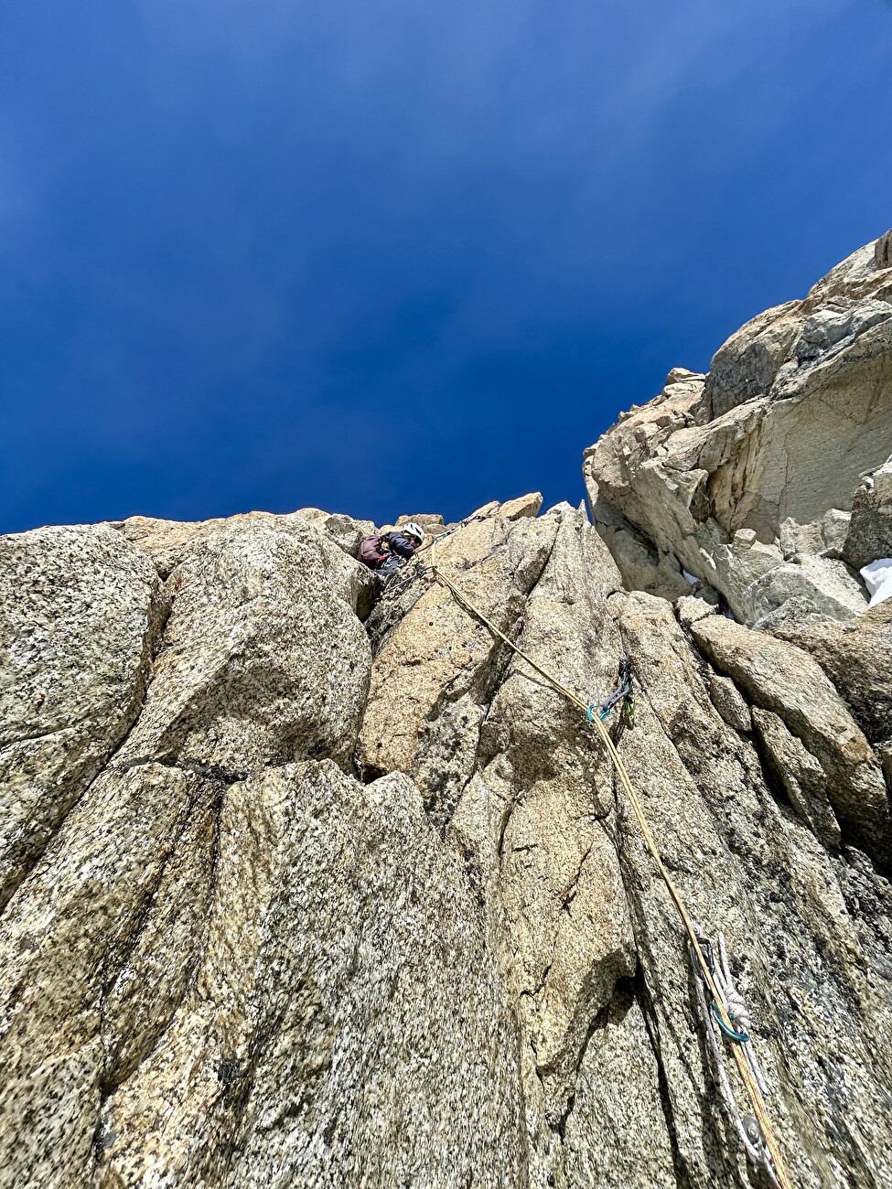 Rognon Vaudano, Mont Blanc, Alberto Boschiazzo, Niccolò Bruni - La première ascension du 'Le Piolet Perdu' à Rognon Vaudano, Mont Blanc (Alberto Boschiazzo, Niccolò Bruni, 12/11/2025) Rognon Vaudano, Mont Blanc, Alberto Boschiazzo, Niccolò Bruni - La première ascension du 'Le Piolet Perdu' à Rognon Vaudano, Mont Blanc (Alberto Boschiazzo, Niccolò Bruni, 12/11/2025)