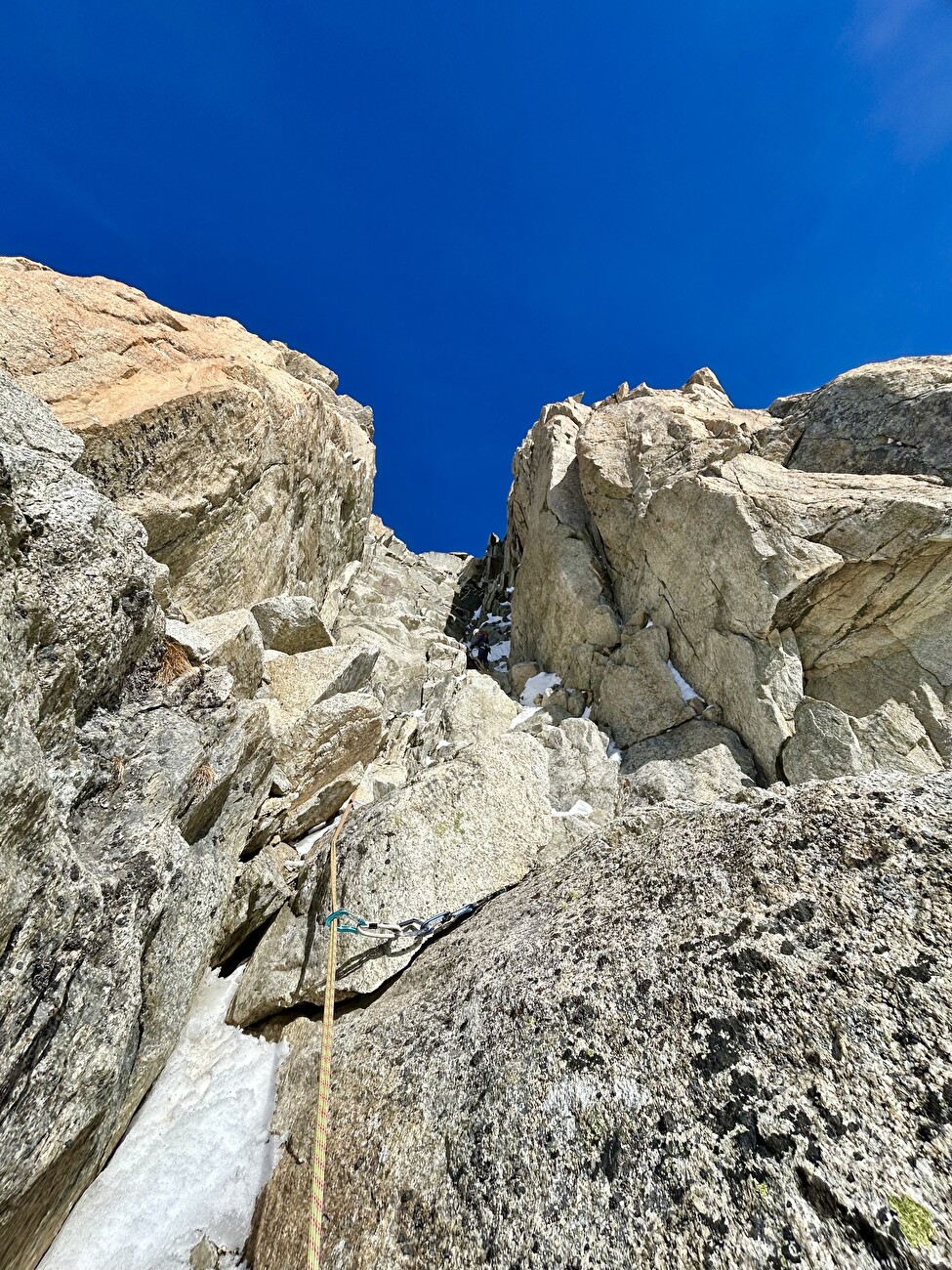 Rognon Vaudano, Mont Blanc, Alberto Boschiazzo, Niccolò Bruni - La première ascension du 'Le Piolet Perdu' à Rognon Vaudano, Mont Blanc (Alberto Boschiazzo, Niccolò Bruni, 12/11/2025) Rognon Vaudano, Mont Blanc, Alberto Boschiazzo, Niccolò Bruni - La première ascension du 'Le Piolet Perdu' à Rognon Vaudano, Mont Blanc (Alberto Boschiazzo, Niccolò Bruni, 12/11/2025)