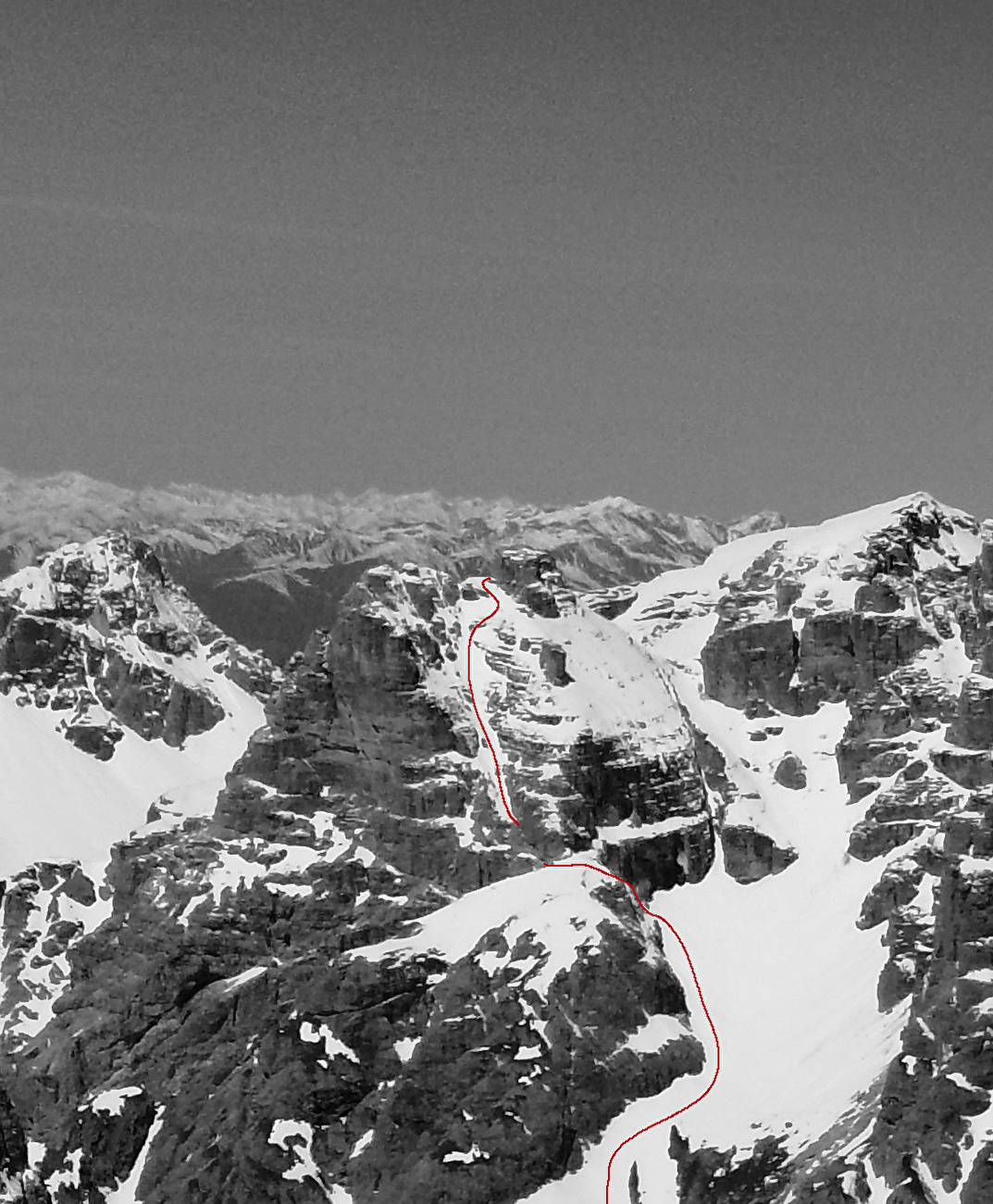 Val Pusteria, Dolomites, Franz Anstein, Davide D'Alpaos, Mirko Forti, Francesco Vascellari - Le tracé de la nouvelle voie sur la face sud du Crodon di San Candido (2981m), Val Pusteria, Dolomites (Franz Anstein, Davide D'Alpaos, Mirko Forti, Francesco Vascellari, 03/2025) Val Pusteria, Dolomites, Franz Anstein, Davide D'Alpaos, Mirko Forti, Francesco Vascellari - Le tracé de la nouvelle voie sur la face sud du Crodon di San Candido (2981m), Val Pusteria, Dolomites (Franz Anstein, Davide D'Alpaos, Mirko Forti, Francesco Vascellari, 03/2025)