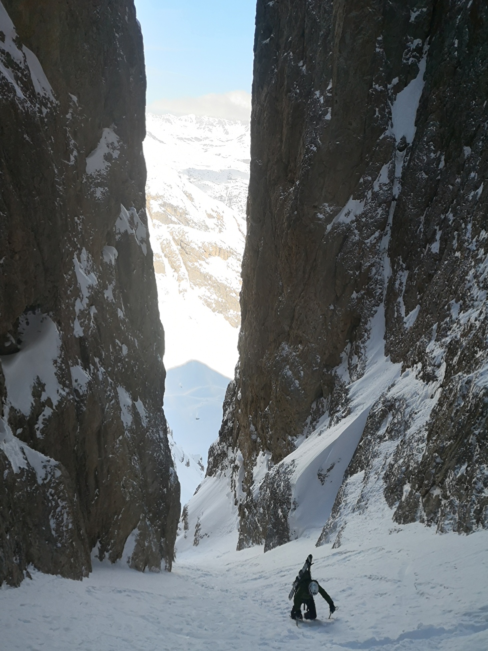 Pale di San Martino, Dolomites, Davide D'Alpaos, Francesco Vascellari - Première descente de la face nord-est de la Cima delle Fede (2953m), Pale di San Martino, Dolomites (Davide D'Alpaos, Francesco Vacellari, 04-05/2025) Pale di San Martino, Dolomites, Davide D'Alpaos, Francesco Vascellari - Première descente de la face nord-est de la Cima delle Fede (2953m), Pale di San Martino, Dolomites (Davide D'Alpaos, Francesco Vacellari, 04-05/2025)