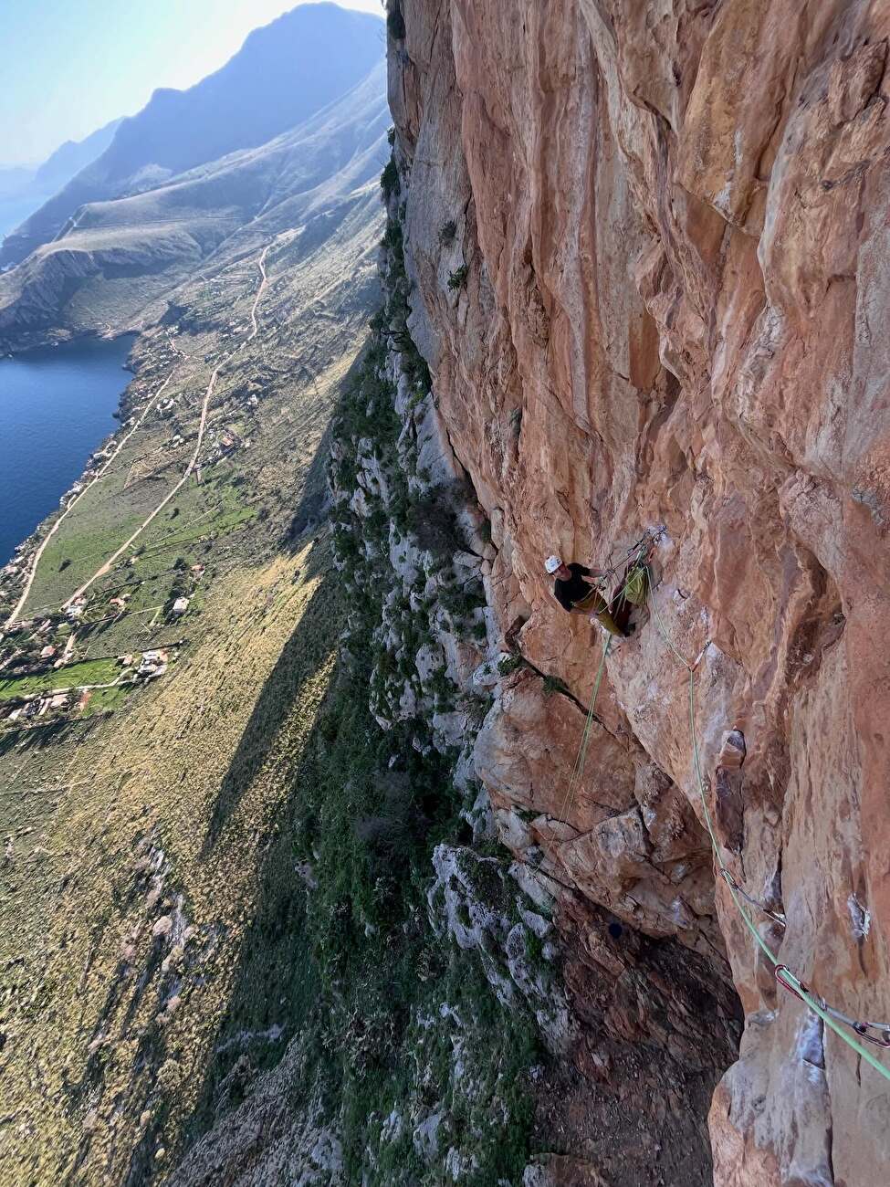 Monte Monaco, San Vito Lo Capo, Sicile, Christoph Hainz, Roger Schäli - La première ascension de Monte Monaco, San Vito Lo Capo, Sicile, Christoph Hainz, Roger Schäli - La première ascension de