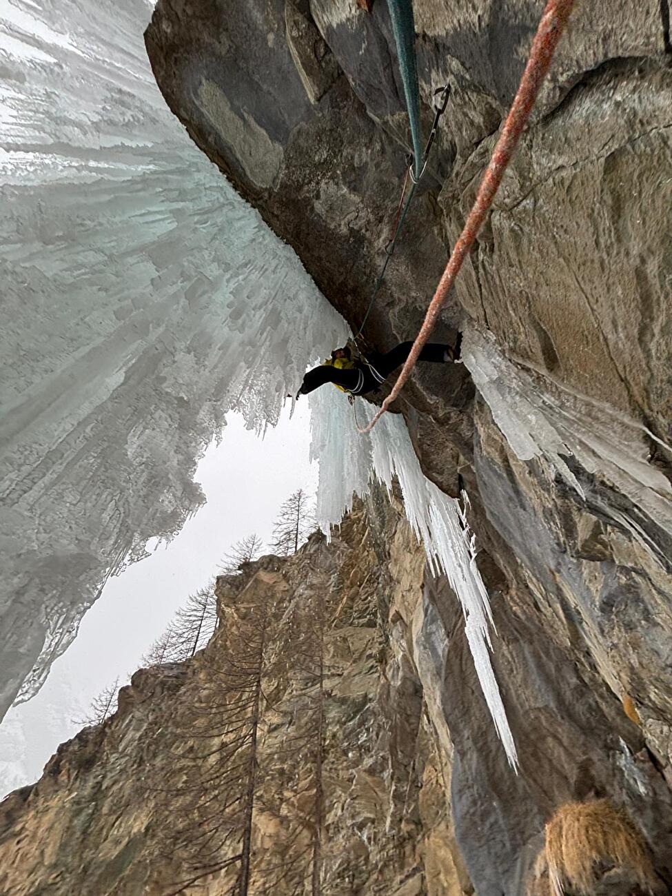 Valsavarenche, Niccolò Bruni, Giovanni Ravizza - La première ascension du Fantôme du Bricolage, Valsavarenche (Niccolò Bruni, Giovanni Ravizza, 01/08/2026) Valsavarenche, Niccolò Bruni, Giovanni Ravizza - La première ascension du Fantôme du Bricolage, Valsavarenche (Niccolò Bruni, Giovanni Ravizza, 01/08/2026)