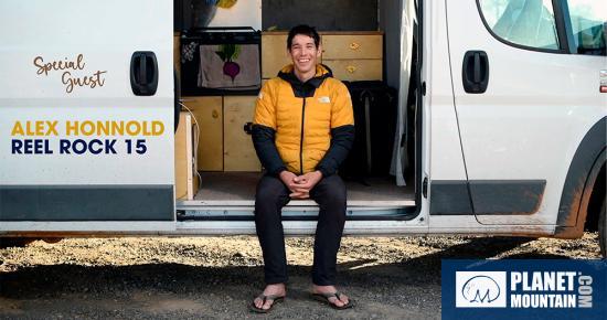 Alex Honnold réalise l'ascension gratuite en solo du gratte-ciel Taipei 101 à Taïwan