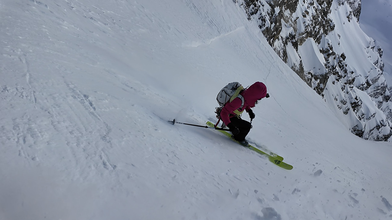 Mount Deltaform Canada, Brette Harrington, Christina Lustenberger, Gee Pierrel - La première descente à ski du glacier nord du mont Deltaform au Canada (Brette Harrington, Christina Lustenberger, Gee Pierrel 18/01/2026) Mount Deltaform Canada, Brette Harrington, Christina Lustenberger, Gee Pierrel - La première descente à ski du glacier nord du mont Deltaform au Canada (Brette Harrington, Christina Lustenberger, Gee Pierrel 18/01/2026)