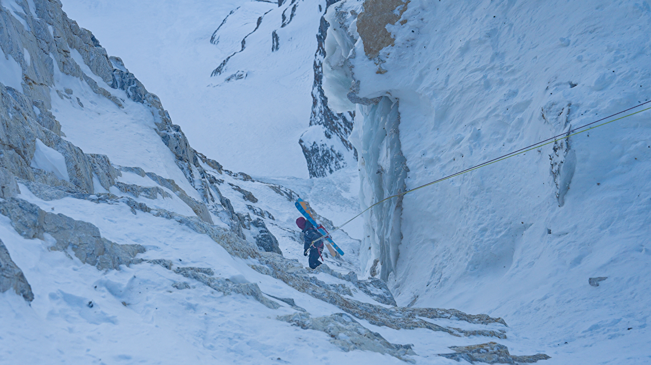 Mount Deltaform Canada, Brette Harrington, Christina Lustenberger, Gee Pierrel - La première descente à ski du glacier nord du mont Deltaform au Canada (Brette Harrington, Christina Lustenberger, Gee Pierrel 18/01/2026) Mount Deltaform Canada, Brette Harrington, Christina Lustenberger, Gee Pierrel - La première descente à ski du glacier nord du mont Deltaform au Canada (Brette Harrington, Christina Lustenberger, Gee Pierrel 18/01/2026)