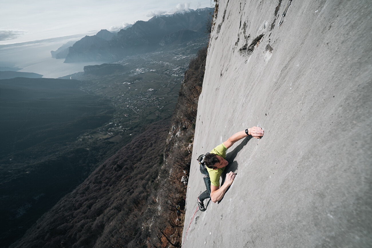 Alessandro Zeni Niobe Arco - Alessandro Zeni escalade 'Niobe' (9a), Lo Spettacolo, Arco, Italie, janvier 2026 Alessandro Zeni Niobe Arco - Alessandro Zeni escalade 'Niobe' (9a), Lo Spettacolo, Arco, Italie, janvier 2026