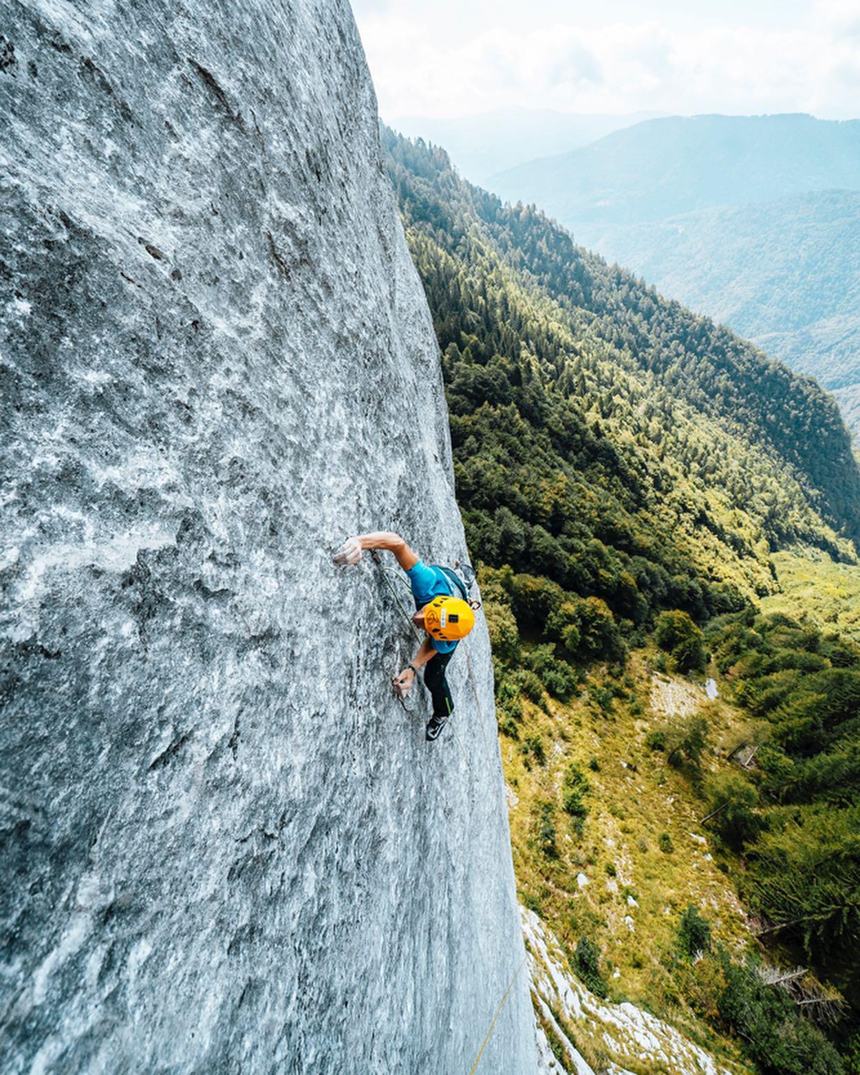 Alessandro Zeni, Wu Wei, Val Nuvola, Riccardo Scarian - Alessandro Zeni escalade 'Wu Wei' (9a, 180m), Picco delle Aquile, Monte Coppolo, Val Nuvola, qu'il a établi de fond en comble avec Riccardo Scarian Alessandro Zeni, Wu Wei, Val Nuvola, Riccardo Scarian - Alessandro Zeni escalade 'Wu Wei' (9a, 180m), Picco delle Aquile, Monte Coppolo, Val Nuvola, qu'il a établi de fond en comble avec Riccardo Scarian