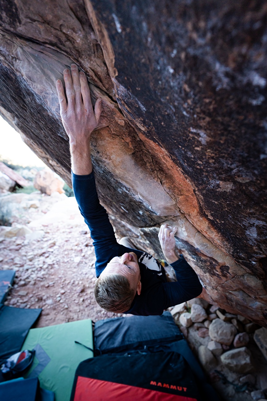Jakob Schubert Shaolin - Jakob Schubert envoie 'Shaolin' (9A) à Red Rocks, USA, janvier 2026 Jakob Schubert Shaolin - Jakob Schubert envoie 'Shaolin' (9A) à Red Rocks, USA, janvier 2026