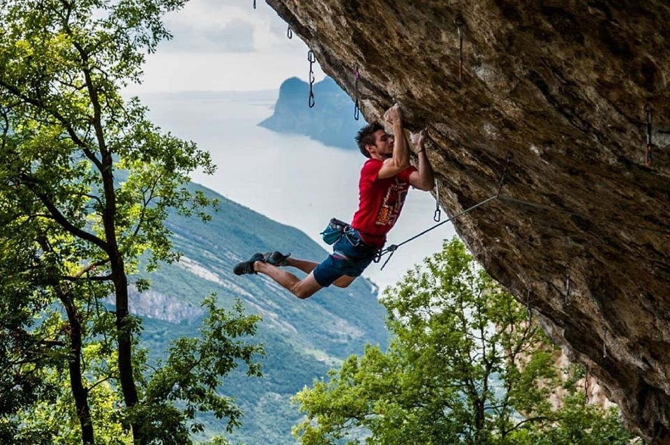 Davide Picco - Davide Picco escalade Organic 9a à Arco Davide Picco - Davide Picco escalade Organic 9a à Arco