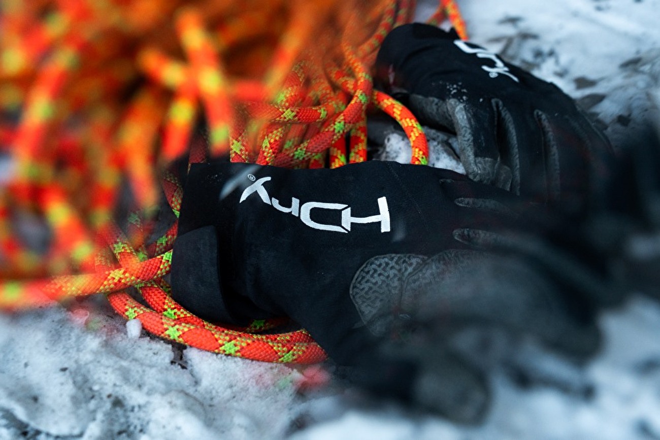 Festiglace HDry - HDry participe au meeting d'escalade sur glace Festiglace au Canada Festiglace HDry - HDry participe au meeting d'escalade sur glace Festiglace au Canada