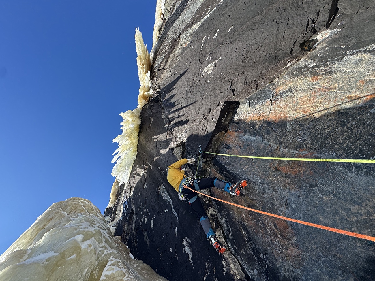 La Pomme d'Adam, La Malbaie, Canada, Vincent Landry, Frédéric Maltais - The first ascent of 'La Pomme d'Adam' in La Malbaie, Quebec, Canada (Vincent Landry, Frédéric Maltais 10/02/2026) La Pomme d'Adam, La Malbaie, Canada, Vincent Landry, Frédéric Maltais - The first ascent of 'La Pomme d'Adam' in La Malbaie, Quebec, Canada (Vincent Landry, Frédéric Maltais 10/02/2026)