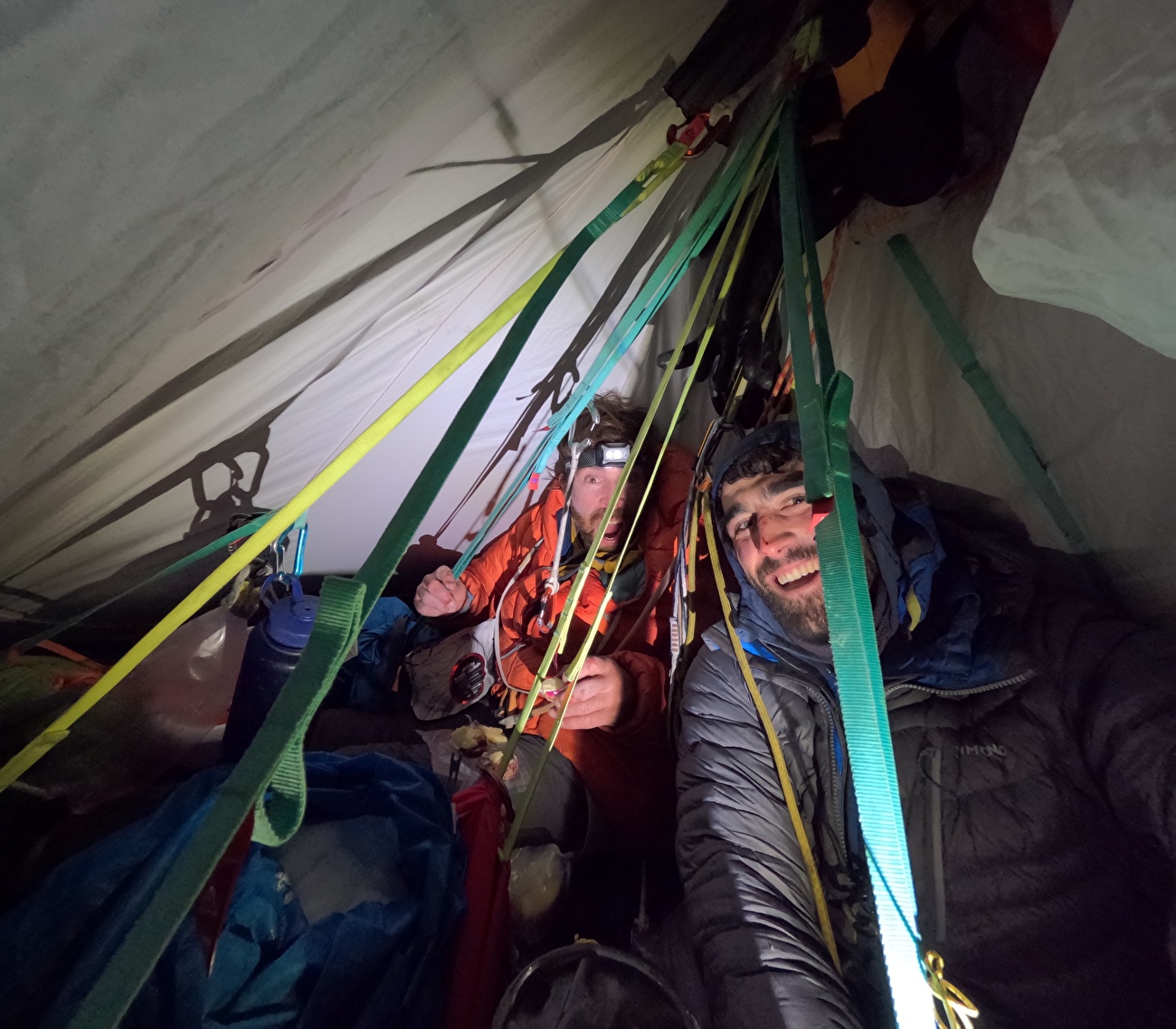 Cerro Chaltén, Fitz Roy, Patagonie, Tasio Martín, Sean Villanueva O'Driscoll - Tasio Martín et Sean Villanueva O'Driscoll réalisent la première ascension libre du 'Pilar Este' sur le Cerro Chaltén (Fitz Roy) en Patagonie (6-8/03/2026)