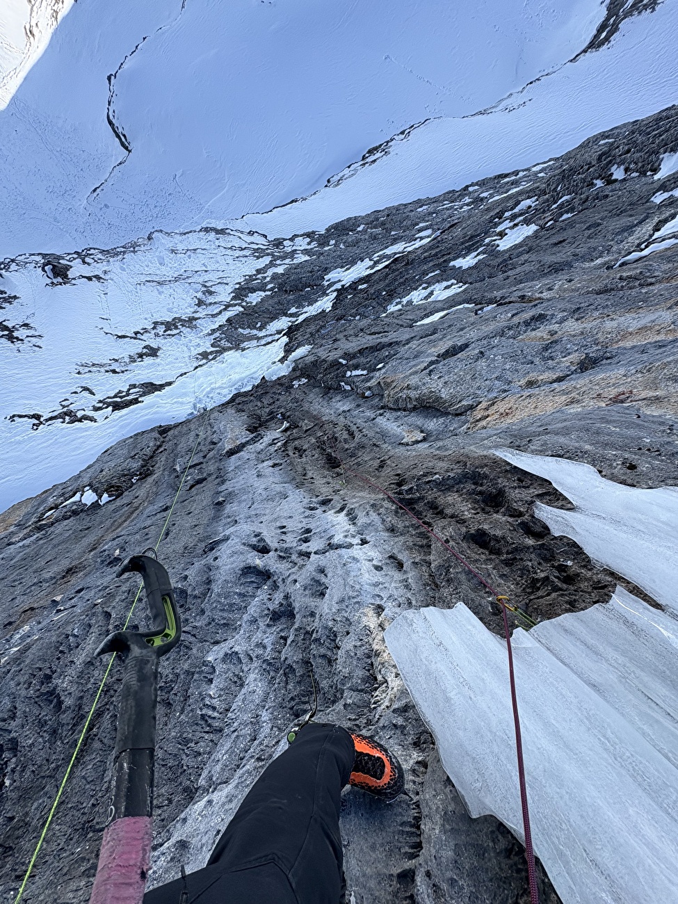 Yannick Glatthard - Yannick Glatthard réalise la première ascension du Yannick Glatthard - Yannick Glatthard réalise la première ascension du