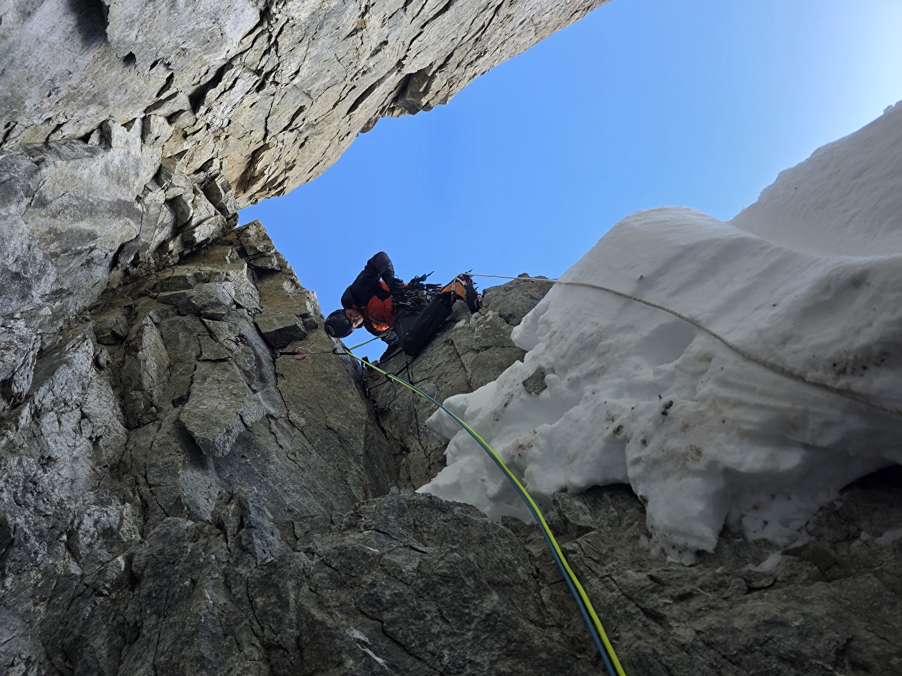 Petites Jorasses, Mont Blanc, Matteo Della Bordella, Mirco Grasso, Giacomo Mauri - La première ascension du 'Mutante' en face sud des Petites Jorasses (Matteo Della Bordella, Mirco Grasso, Giacomo Mauri 19-20/03/2026) Petites Jorasses, Mont Blanc, Matteo Della Bordella, Mirco Grasso, Giacomo Mauri - La première ascension du 'Mutante' en face sud des Petites Jorasses (Matteo Della Bordella, Mirco Grasso, Giacomo Mauri 19-20/03/2026)