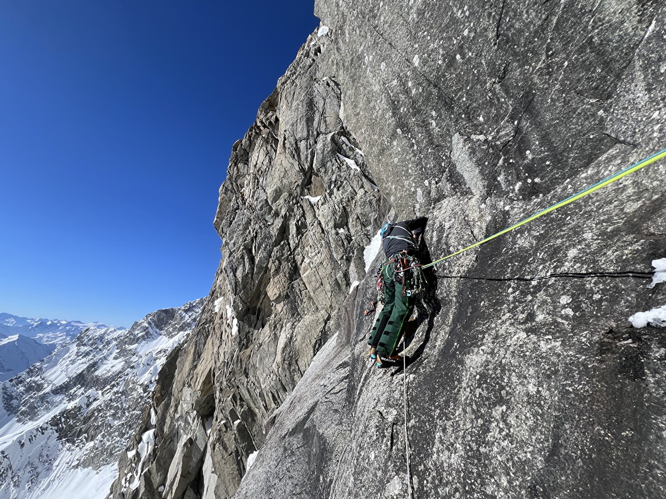 Petites Jorasses, Mont Blanc, Matteo Della Bordella, Mirco Grasso, Giacomo Mauri - La première ascension du 'Mutante' en face sud des Petites Jorasses (Matteo Della Bordella, Mirco Grasso, Giacomo Mauri 19-20/03/2026) Petites Jorasses, Mont Blanc, Matteo Della Bordella, Mirco Grasso, Giacomo Mauri - La première ascension du 'Mutante' en face sud des Petites Jorasses (Matteo Della Bordella, Mirco Grasso, Giacomo Mauri 19-20/03/2026)