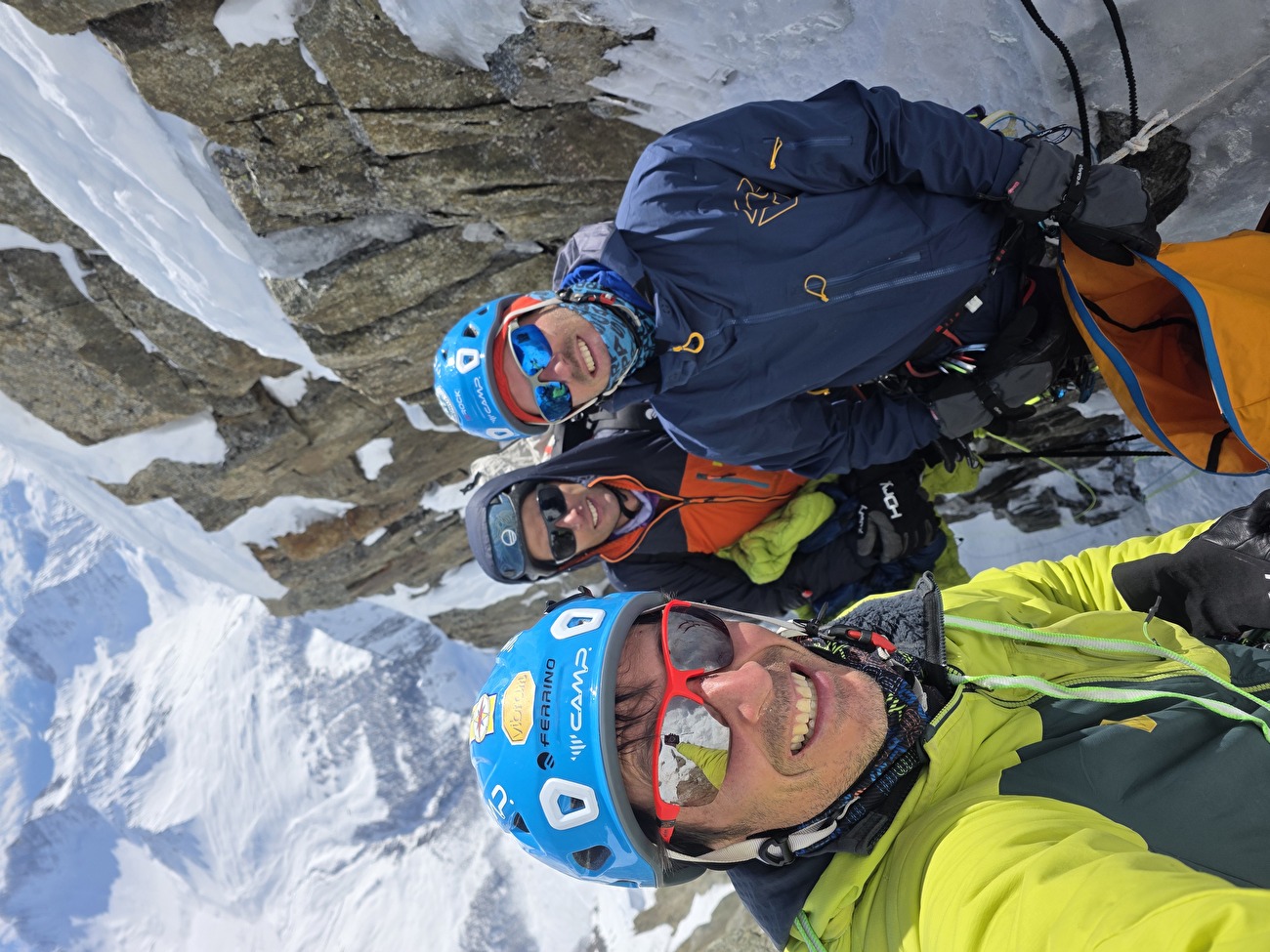 Petites Jorasses, Mont Blanc, Matteo Della Bordella, Mirco Grasso, Giacomo Mauri - La première ascension du 'Mutante' en face sud des Petites Jorasses (Matteo Della Bordella, Mirco Grasso, Giacomo Mauri 19-20/03/2026) Petites Jorasses, Mont Blanc, Matteo Della Bordella, Mirco Grasso, Giacomo Mauri - La première ascension du 'Mutante' en face sud des Petites Jorasses (Matteo Della Bordella, Mirco Grasso, Giacomo Mauri 19-20/03/2026)