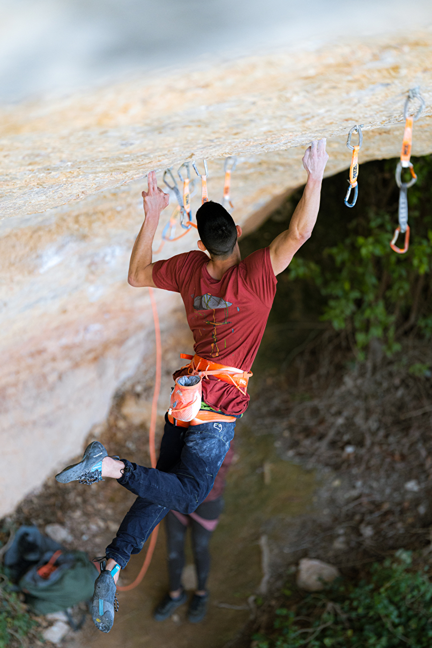 Jorge Díaz-Rullo Café Colombia Margalef - Jorge Díaz-Rullo escalade son 'Café Colombia' à Margalef en Espagne