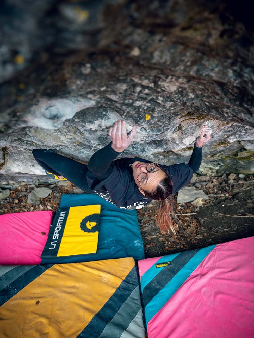 Jana Švecová fait la première ascension du Tokyo Drift, problème de bloc 8C à Lidomorna