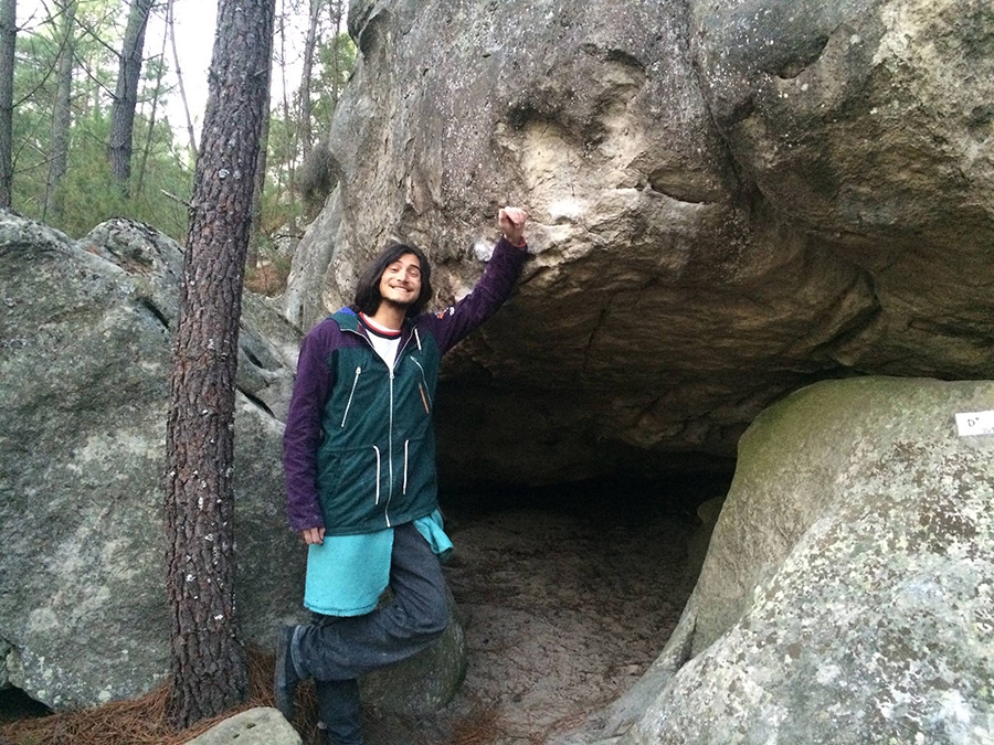 Charles Albert, Fontainebleau - Charles Albert below La révolutionnaire, possibly the first 8C+ boulder problem in Fontainebleau