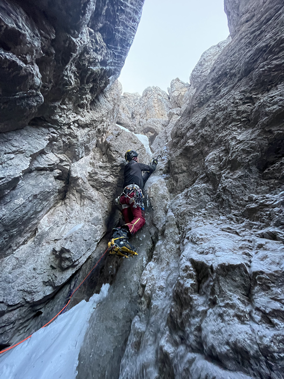 Punte di Campiglio, Brenta Dolomites, Emanuele Andreozzi, Ruggero Samaden, Silvestro Franchini - La première ascension de 'Mamma Anna' sur Punte di Campiglio dans les Dolomites de Brenta (Emanuele Andreozzi, Ruggero Samaden, Silvestro Franchini 04/08/2026)