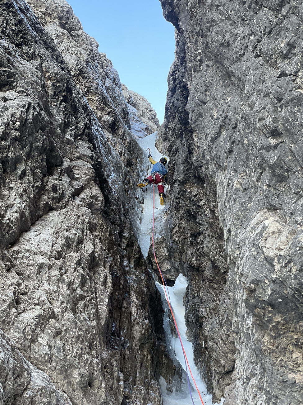 Punte di Campiglio, Brenta Dolomites, Emanuele Andreozzi, Ruggero Samaden, Silvestro Franchini - La première ascension de 'Mamma Anna' sur Punte di Campiglio dans les Dolomites de Brenta (Emanuele Andreozzi, Ruggero Samaden, Silvestro Franchini 04/08/2026)