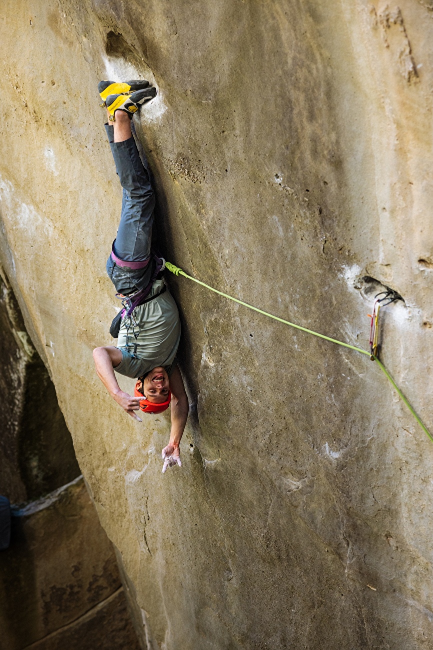 Connor Herson Bon Voyage Annot - Connor Herson répétant 'Bon Voyage' (E12) à Annot en France, 2025 Connor Herson Bon Voyage Annot - Connor Herson répétant 'Bon Voyage' (E12) à Annot en France, 2025