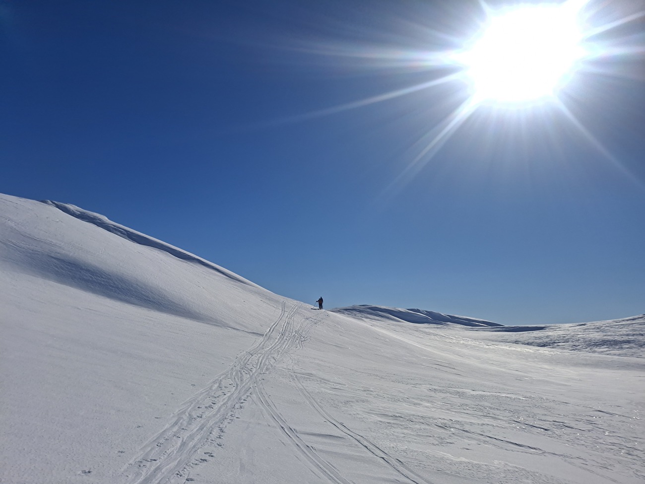 Ski alpinisme Narvik Nordland Norvège - Ski alpinisme autour de Narvik dans le Nordland, Norvège : Nevertind (1420m)