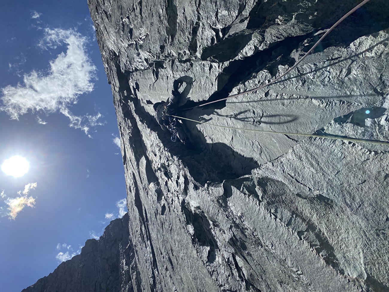 Punta Zanzi Chili - La première ascension de 'Ira de Gugal' sur Punta Zanzi au Chili (Baltazar Calera, Joaquin Guglielmetti, Santiago Guglielmetti, Matías Tapia Artigas)