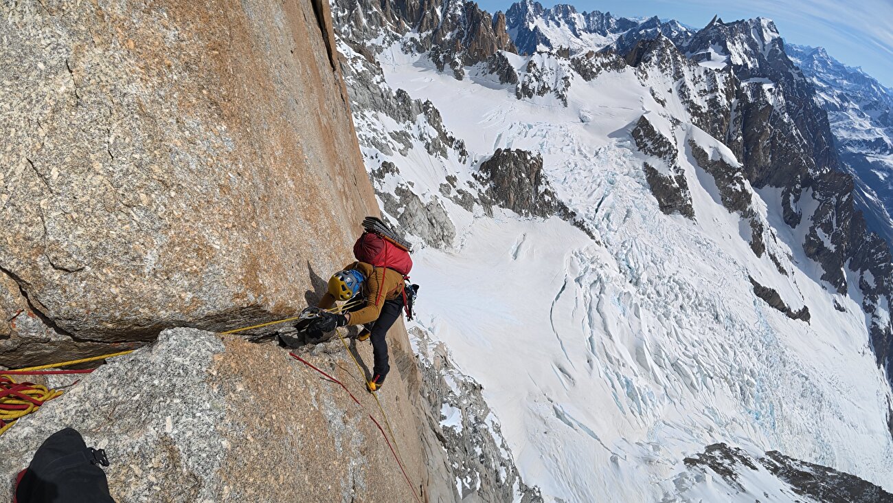 Mont Blanc Divine + Freney Combo, Luca Ducoli, Mirco Grasso, Giacomo Mauri - Réaliser l'enchaînement de la 'Divine Providence' et du 'Pilier Central de Frêney' sur le Mont Blanc (Luca Ducoli, Mirco Grasso, Giacomo Mauri 25-27/04/2026)