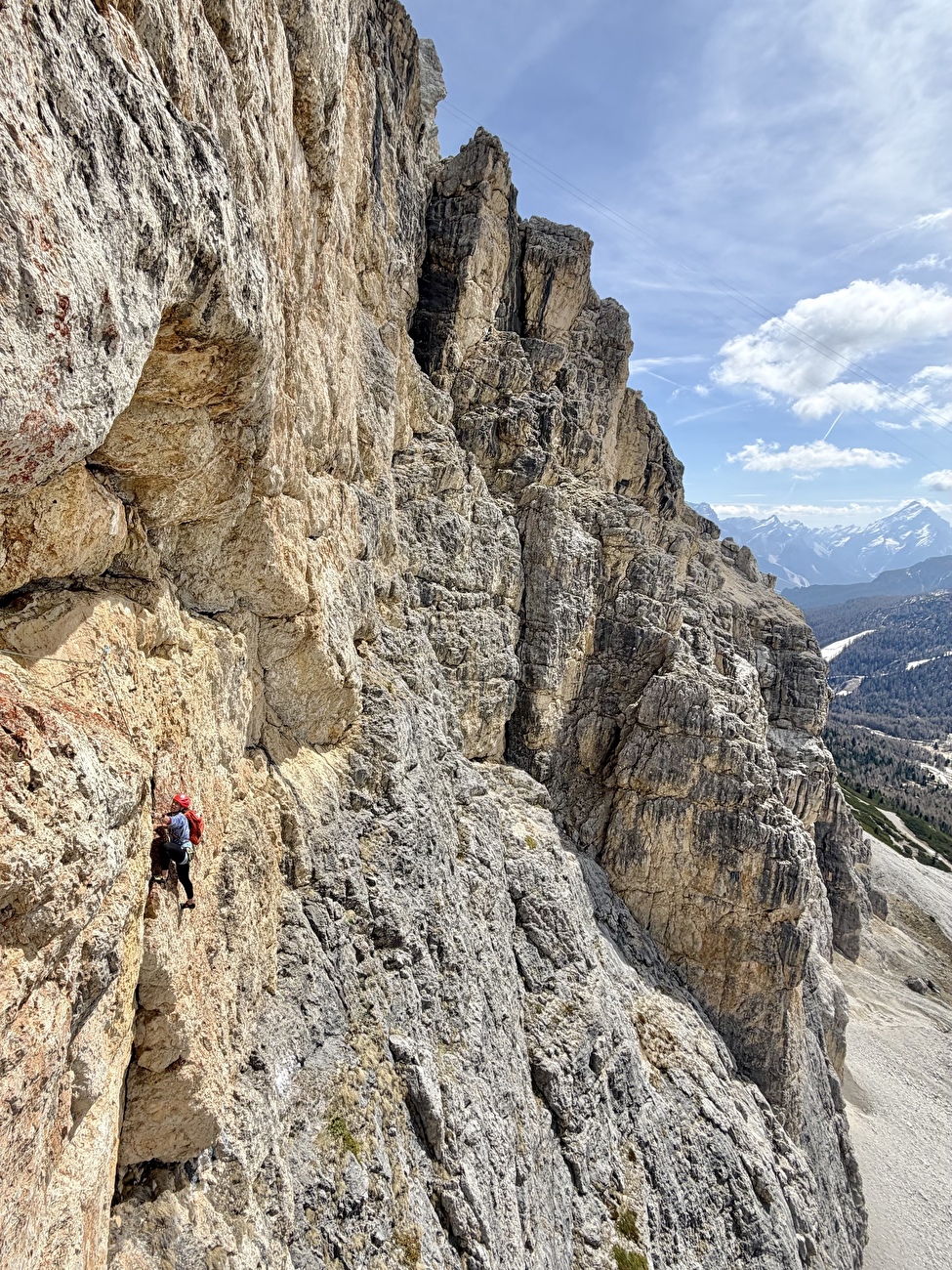 Bio Rock Piccolo Lagazuoi, Dolomites, Simon Kehrer, Marta Willeit - La première ascension du 'Bio Rock' sur la face sud du Piccolo Lagazuoi, Dolomites (Simon Kehrer, Marta Willeit 04-05/2026) Bio Rock Piccolo Lagazuoi, Dolomites, Simon Kehrer, Marta Willeit - La première ascension du 'Bio Rock' sur la face sud du Piccolo Lagazuoi, Dolomites (Simon Kehrer, Marta Willeit 04-05/2026)